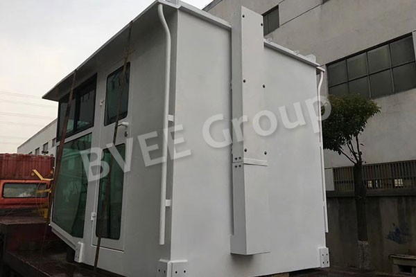 STS CRAN operator cabin